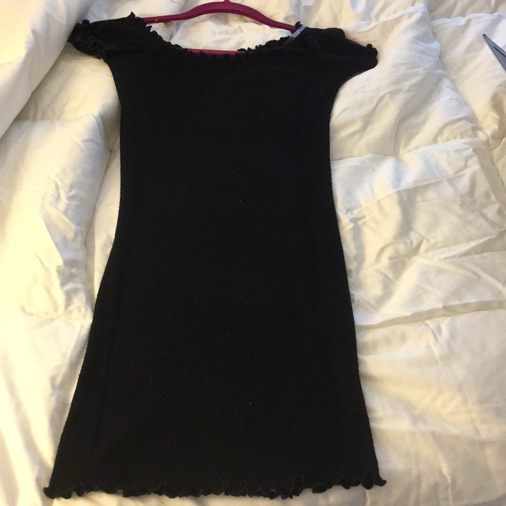 BLACK BODYCON OFF THE SHOULDER DRESS